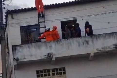 Jequié: Homem morre em cima de telhado de casa no Joaquim Romão