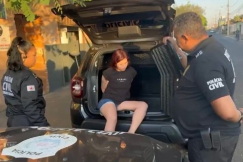 Jovem é presa por criar rede de fofoca e cobrar para apagar: ‘Tem que pagar’