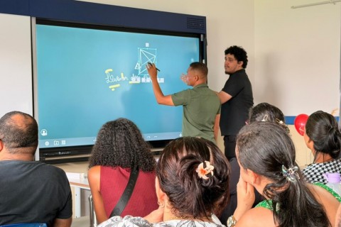 Ubatã: Escolas da rede municipal passam a contar com lousas digitais em 2026