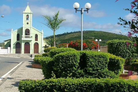 Bandido invadiu a igreja de Boa Nova e profanou o Santíssimo Corpo de Cristo