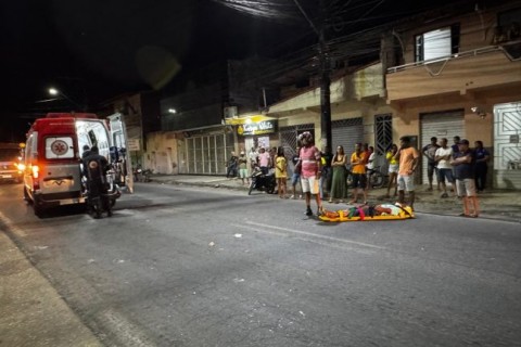 Vídeo mostra momento de acidente entre duas motos no centro de Ipiaú