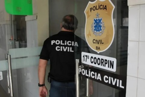 Feto é encontrado dentro de sacola em banheiro de escola municipal na Bahia