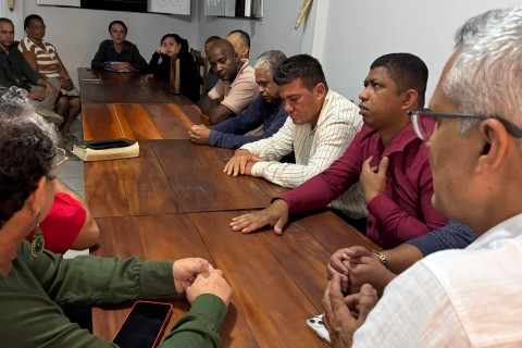 Associação dos ministros Evangélicos de Apuarema tem uma importante reunião com o prefeito Beto e Secretários Municipais.