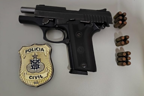 Polícia Civil frustra saque de carga em caminhão acidentado e apreende pistola na BR-116, em Jequié