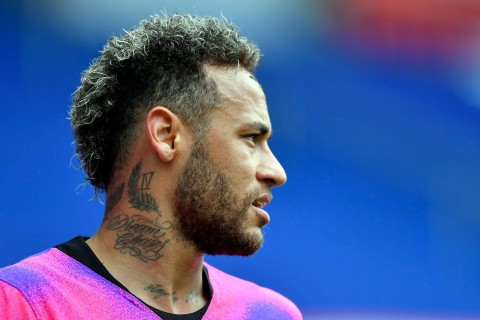 Justiça intima Neymar a apresentar contrato com empresa de apostas