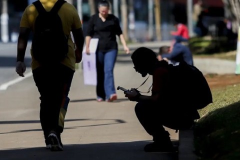 Brasil tem quase 10 milhões de jovens que não trabalham nem estudam, aponta pesquisa