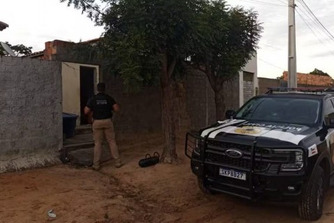 Dupla investigada por armazenamento de material pornográfico infantil é presa na Bahia