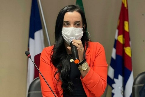 Ubatã: Bárbara reforça a importância da vacinação contra a dengue