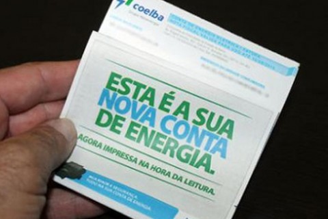 Conta de luz dos brasileiros deve subir 5,6% em média em 2024, diz Aneel