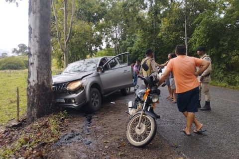 Ex-prefeito de Aiquara sofre acidente após encontrar cobra dentro do veículo