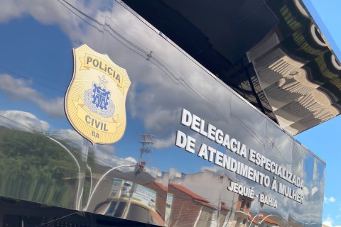 Polícia prende pai acusado de estuprar e engravidar a filha em Jequié