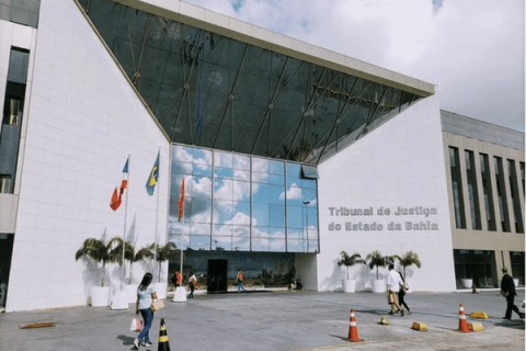 Baianos podem esperar até 817 dias para ter processo julgado na Bahia