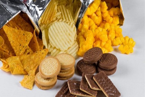 Estudo aponta que 62% dos novos alimentos embalados e comercializados no Brasil eram ultraprocessados