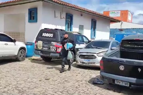 PM é preso por suspeita de participação na morte de carteiro em Itamaraju