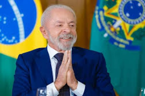 Lula envia ao Congresso projeto de lei pelo fim da escala 6×1