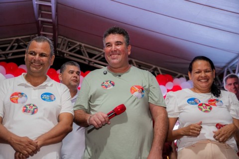 Patrick Lopes participa de inauguração do comitê do time do prefeito Marcelo Pecorelli em Jitaúna