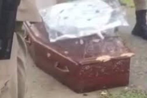 Um dos suspeitos de invadir cemitério na Bahia e atirar contra caixão morre em confronto com policiais