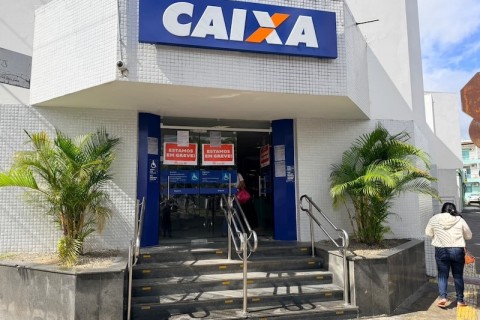 Funcionários da Caixa rejeitam proposta e greve continua