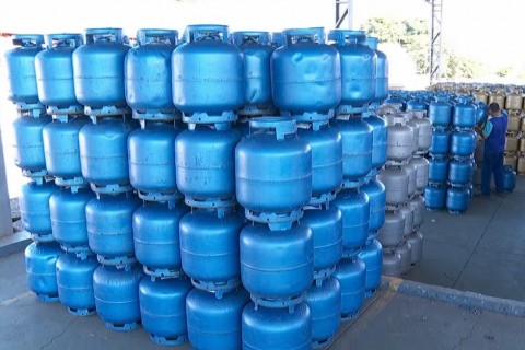 Preço do gás de cozinha tem nova redução na Bahia