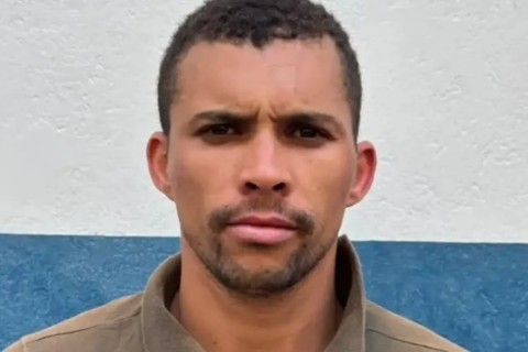 Preso arromba cadeados, furta arma e foge de delegacia em Ituaçu